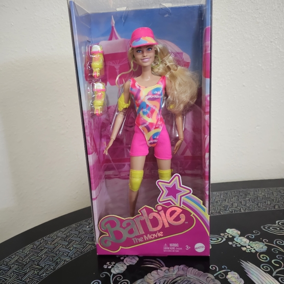 Barbie Movie Margot Robbie In Inline Skate Rollerblade 80s 90s Outfit Doll - Picture 1 of 4